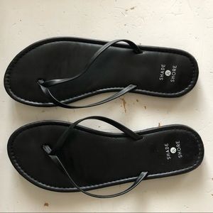 Shade & Shore Black Flip Flops